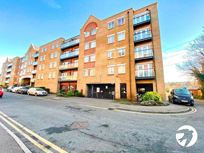 2 Bedroom Flat To Rent In Black Eagle Drive, Northfleet, Gravesend, Kent, DA11