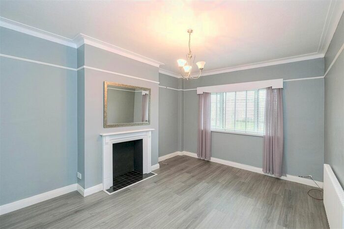 1 Bedroom Property To Rent In The Drive, London, E18