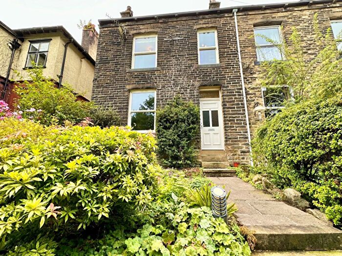 4 Bedroom End Of Terrace House For Sale In Woodleigh, Hebden Bridge, HX7