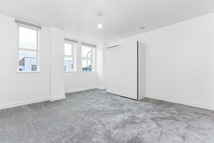 1 Bedroom Flat To Rent In Flat, / Rushey Green Catford London, SE6