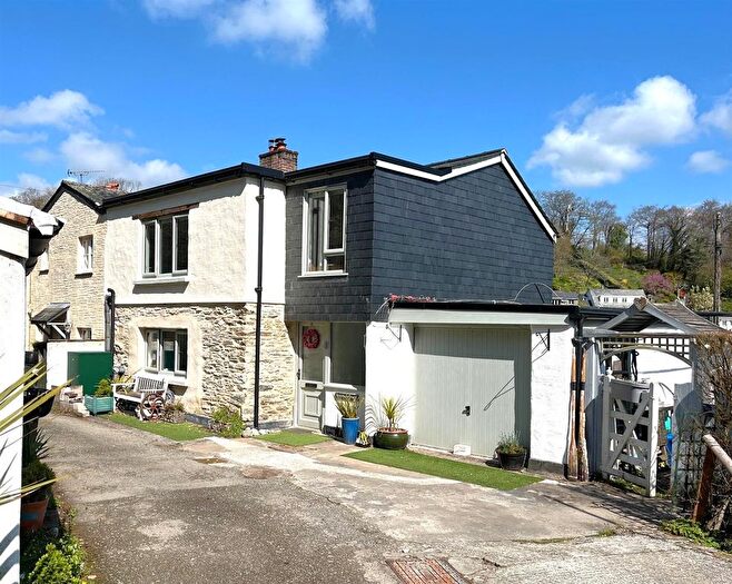 2 Bedroom Property For Sale In Lerryn, PL22