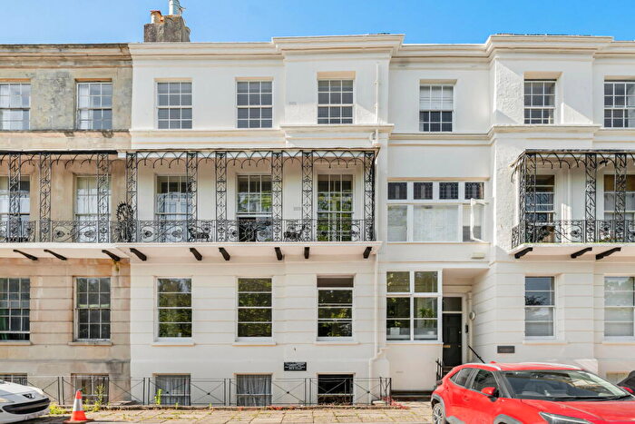 1 Bedroom Flat For Sale In Lansdown Road, Cheltenham, GL50