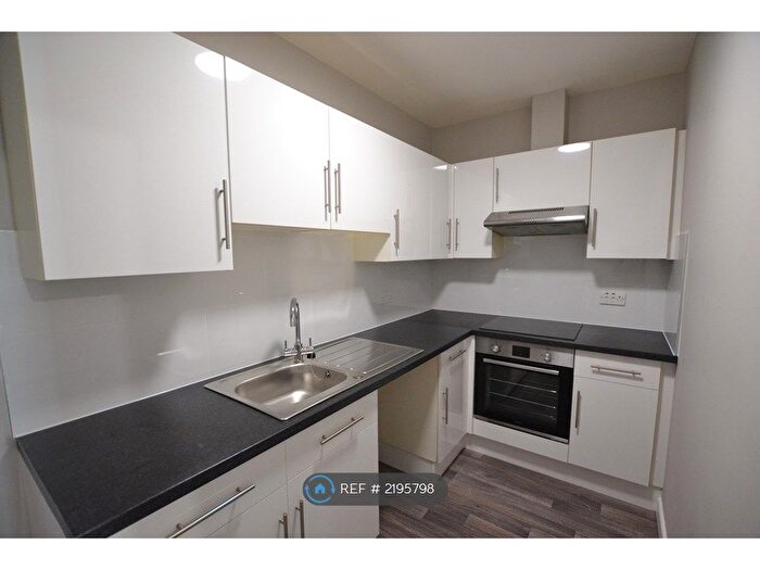 2 Bedroom Flat To Rent In Christchurch Road, Bournemouth, BH7