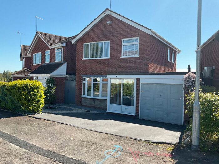 3 Bedroom Detached House For Sale In Chaucer Crescent, Kidderminster, West Midlands, DY10