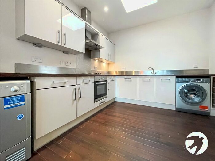 1 Bedroom Flat To Rent In Market Place, Bexleyheath, DA6