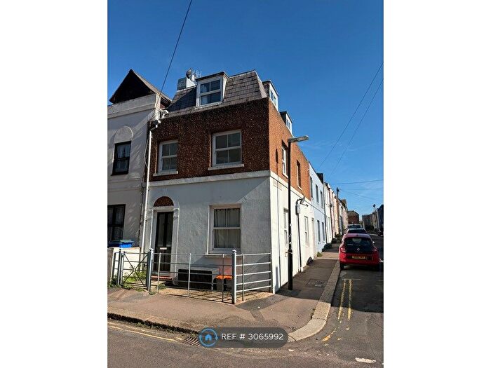 3 Bedroom End Terrace House To Rent In Gensing Road, St Leonards-On-Sea, TN38