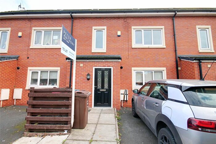 3 Bedroom Link Detached House To Rent In Fitzwarren Street, Salford, M6