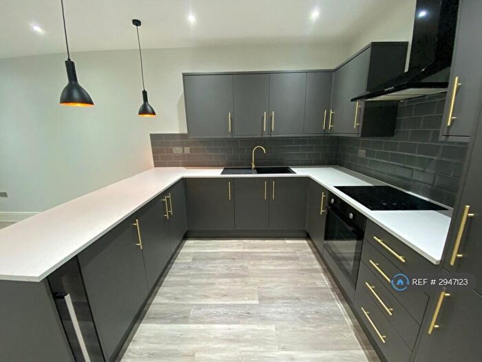 2 Bedroom Flat To Rent In Bennetthorpe, Doncaster, DN1
