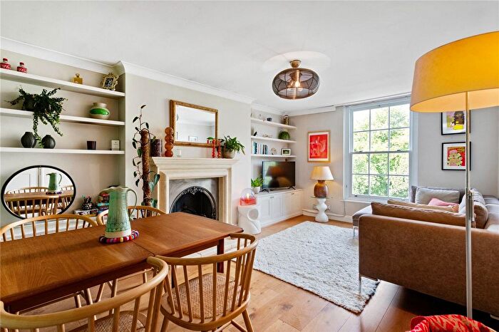 2 Bedroom Flat To Rent In Barnsbury Road, Islington, London, N1