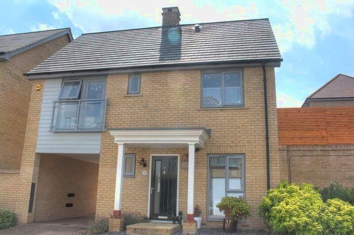 3 Bedroom Detached House To Rent In Blackberry Way, Hemel Hempstead, HP2