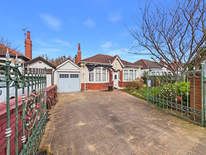 2 Bedroom Detached Bungalow For Sale In Poulton Road, Blackpool, FY3