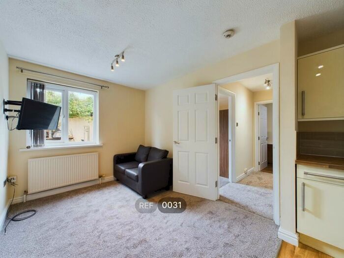 1 Bedroom Apartment To Rent In Anchor Court, Anlaby Road, HU3