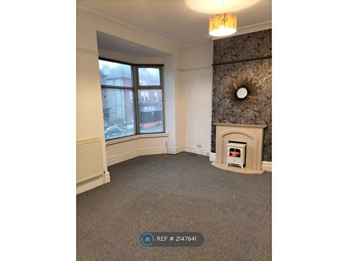 4 Bedroom Maisonette To Rent In St Davids Rd South, Lytham St. Annes, FY8