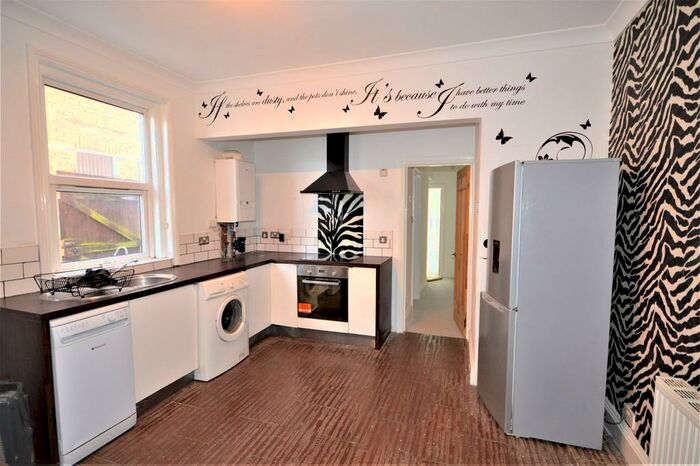 2 Bedroom Apartment To Rent In Talbot Road, Winton, BH9