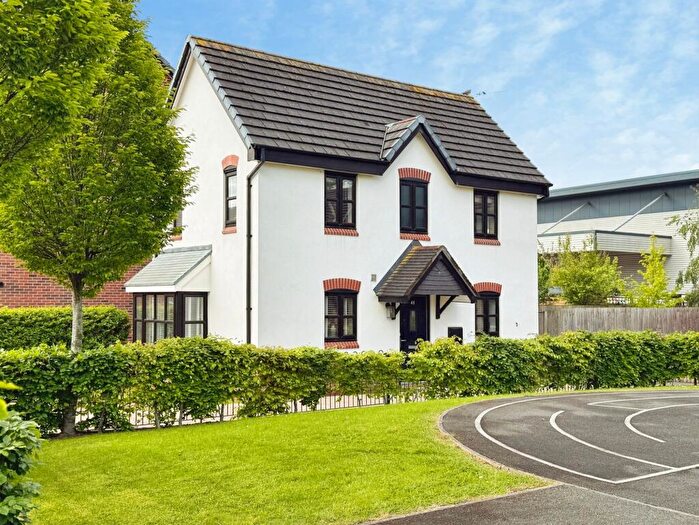 3 Bedroom Detached House For Sale In Bramble Way, Hazel Grove, SK7