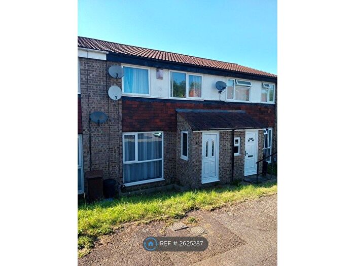 3 Bedroom Terraced House To Rent In Chaffinch Close, Chatham, ME5