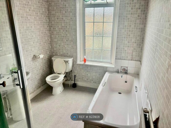 2 Bedroom Terraced House To Rent In Bradford, Bradford, BD2