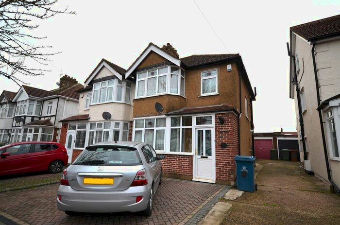 3 Bedroom Semi-Detached House To Rent In Warham Road, Harrow Weald, HA3