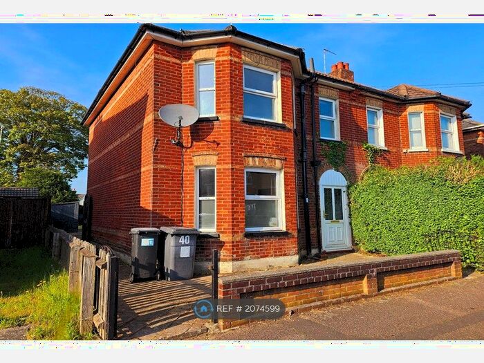 4 Bedroom Semi-Detached House To Rent In Cardigan Road, Bournemouth, BH9