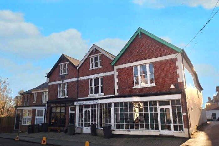 2 Bedroom Maisonette To Rent In Station Terrace, Winchester, SO21