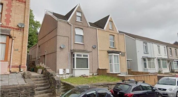 2 Bedroom Flat To Rent In King Edwards Road, Swansea, SA1