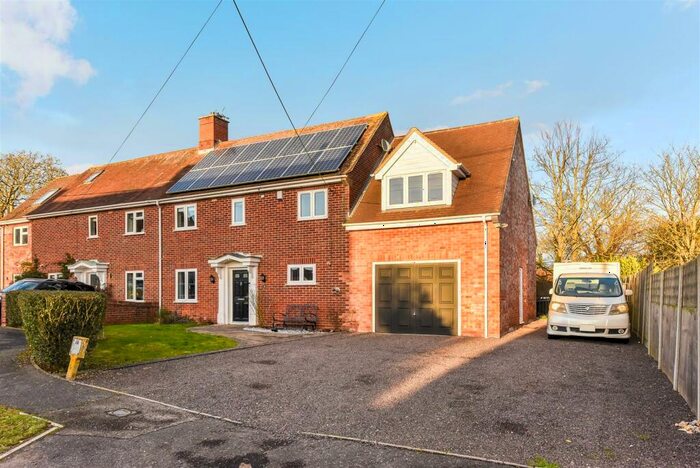 4 Bedroom Semi-Detached House For Sale In Etwall, Quarley, Andover, SP11