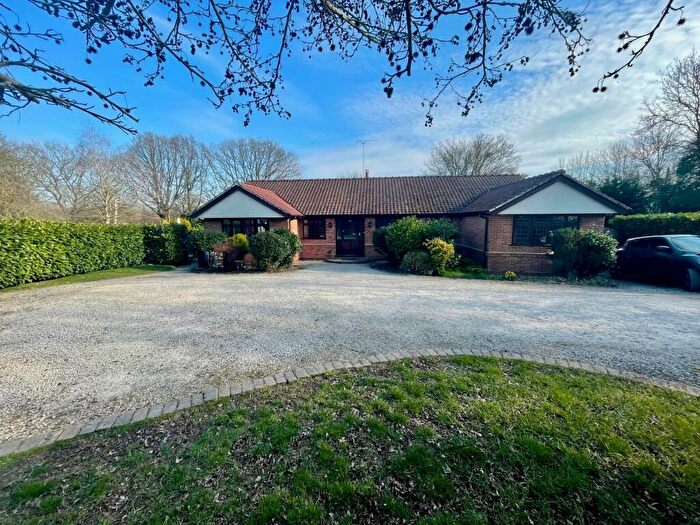 4 Bedroom Detached Bungalow For Sale In St Annes Road, Mountnessing, Brentwood, CM15