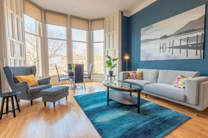 2 Bedroom Flat To Rent In Buckingham Terrace, Edinburgh, EH4