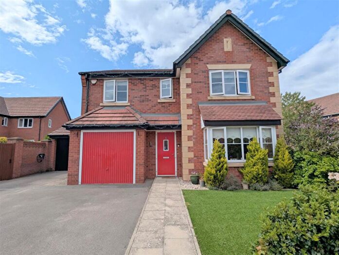 4 Bedroom Detached House To Rent In Golf Open At St. Thomas More Drive, Ainsdale - Sleeps, PR8