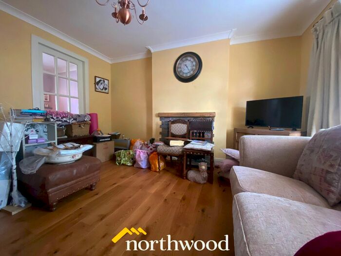 3 Bedroom Semi-Detached House To Rent In Bloomhill Close, Moorends, Doncaster, DN8