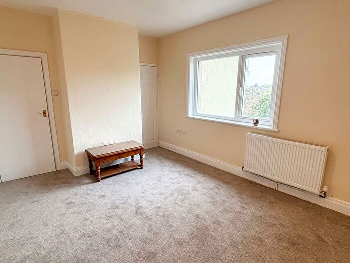 1 Bedroom Flat To Rent In Harts Close, Fontigary Harts Close, TQ14