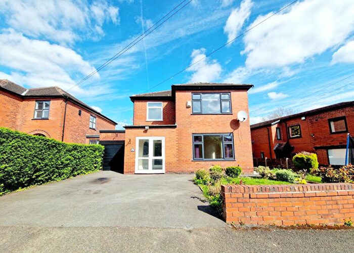 4 Bedroom Detached House To Rent In Butt Hill Drive, Prestwich, M25