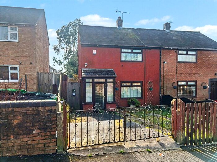2 Bedroom Semi Detached House For Sale In Wildmoor Avenue, Oldham, Greater Manchester, OL4
