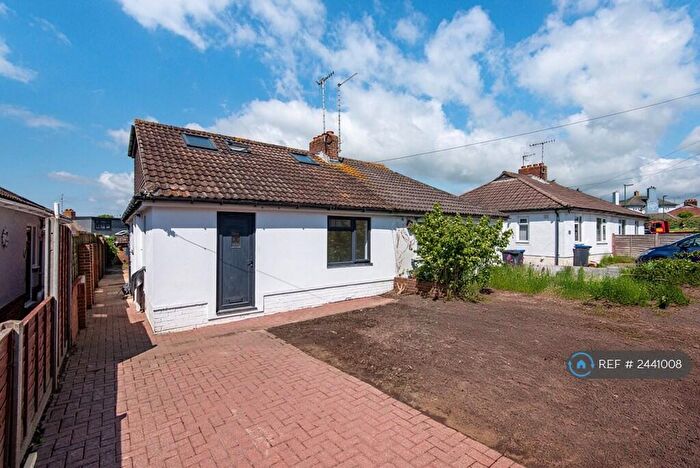 4 Bedroom Semi-Detached House To Rent In Stoney Lane, Shoreham By Sea, BN43