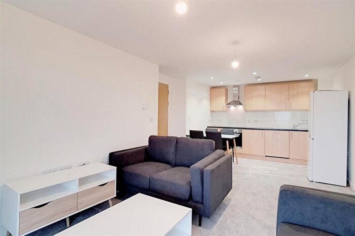 2 Bedroom Flat For Sale In High Road, Ilford, IG1