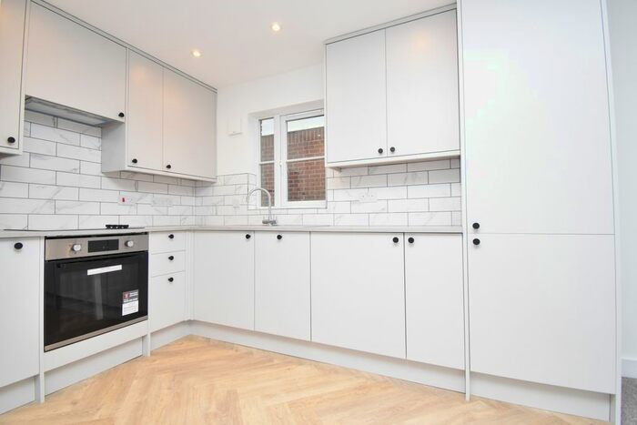 1 Bedroom Flat To Rent In Unicorn Walk, Greenhithe, DA9