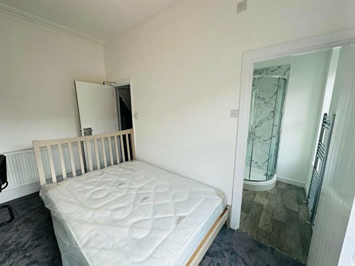 5 Bedroom Terraced House To Rent In Portland Road, Nottingham, NG7