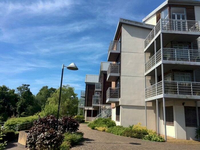Apartment To Rent In Kingfisher Meadows, Hart Street, Maidstone, Kent, ME16