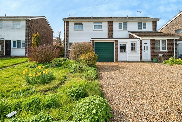 3 Bedroom Semi Detached House For Sale In Church Close, Roydon, Diss, IP22