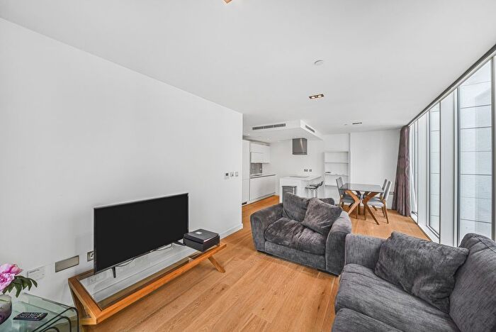 2 Bedroom Flat To Rent In Avantgarde Place, London, E1