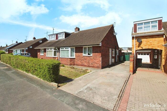 3 Bedroom Semi-Detached Bungalow To Rent In Queensfield, Swindon, SN2
