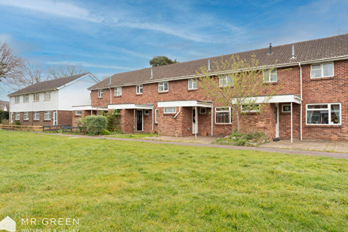 3 Bedroom Terraced House For Sale In Melbourne Road, Christchurch, Dorset, BH23