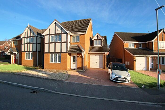 4 Bedroom Detached House To Rent In Moorhouse Way, Kettering, Northamptonshire, NN15