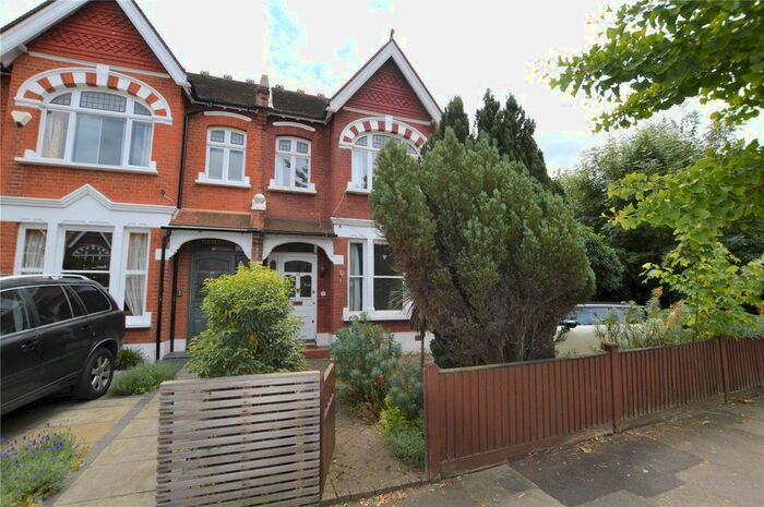 5 Bedroom Semi-Detached House To Rent In Turney Road, London, SE21