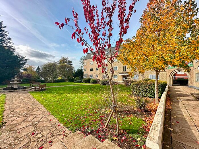 2 Bedroom Flat To Rent In Orchard Court, Stonegrove, Edgware, HA8