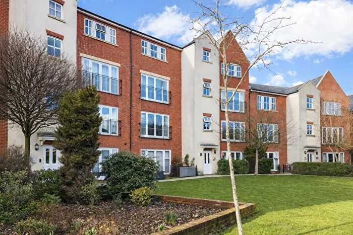 2 Bedroom Apartment For Sale In Kings Wharf, Wantage, OX12