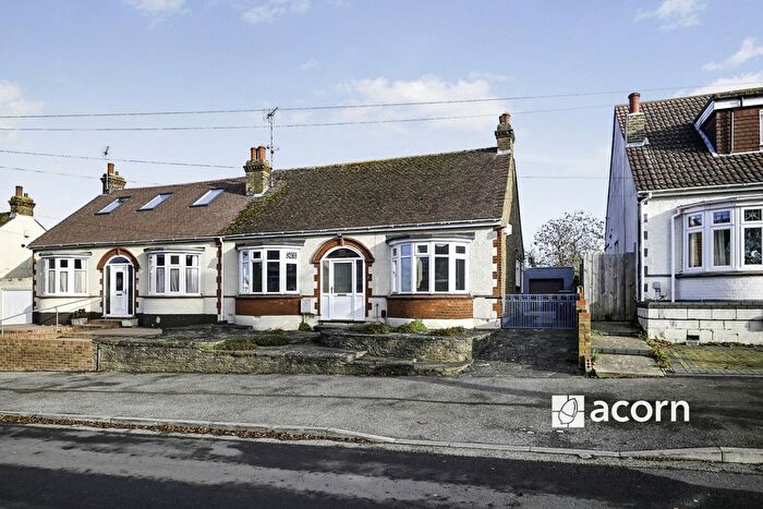 2 Bedroom Bungalow To Rent In Eastcourt Lane, Gillingham, ME8