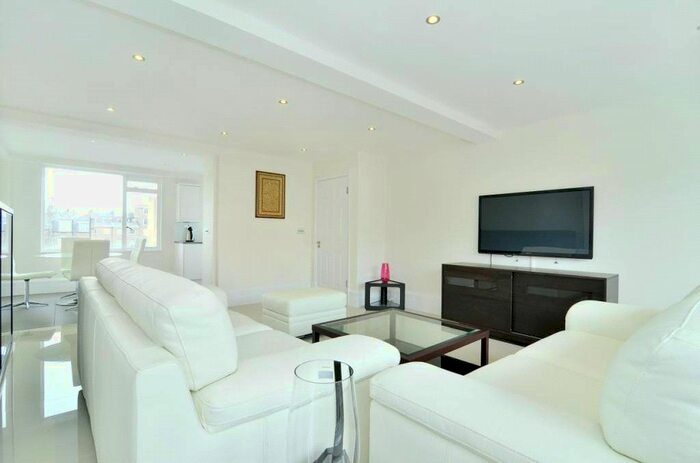 4 Bedroom Flat To Rent In Bryanston Square, London, W1H