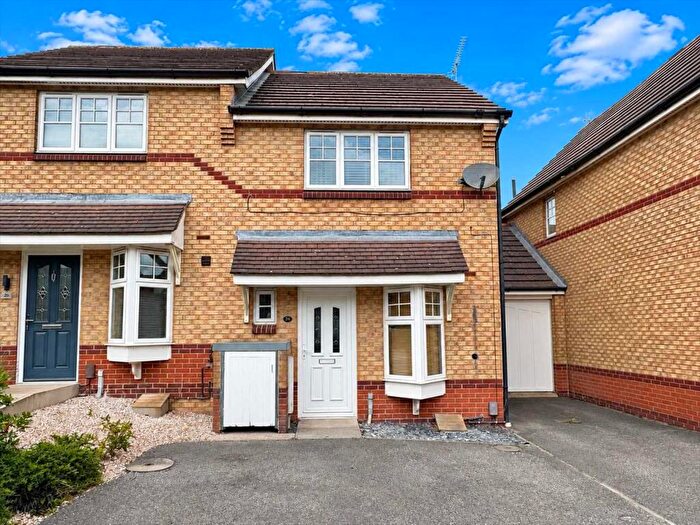 2 Bedroom Town House For Sale In Fisher Close, Sutton In Ashfield, NG17
