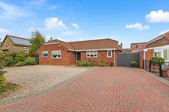 3 Bedroom Detached Bungalow For Sale In Fairmead Court, Warsash, SO31